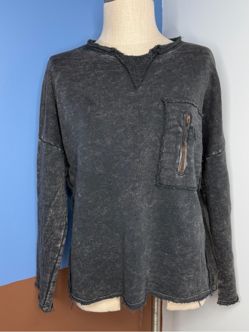 Chalet et Ceci Terry Pullover‎ Sweatshirt Distressed Raw Hem Zip Pocket Small